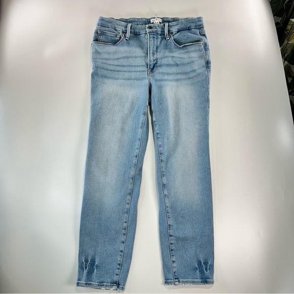 Good American Light Blue Straight Leg Jeans - Picture 2 of 12
